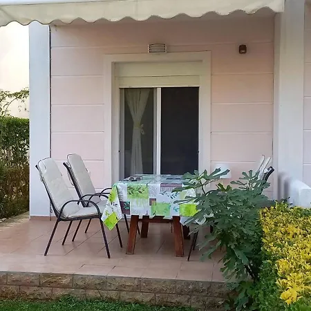 Sea View Paradise Retreat In Apartament